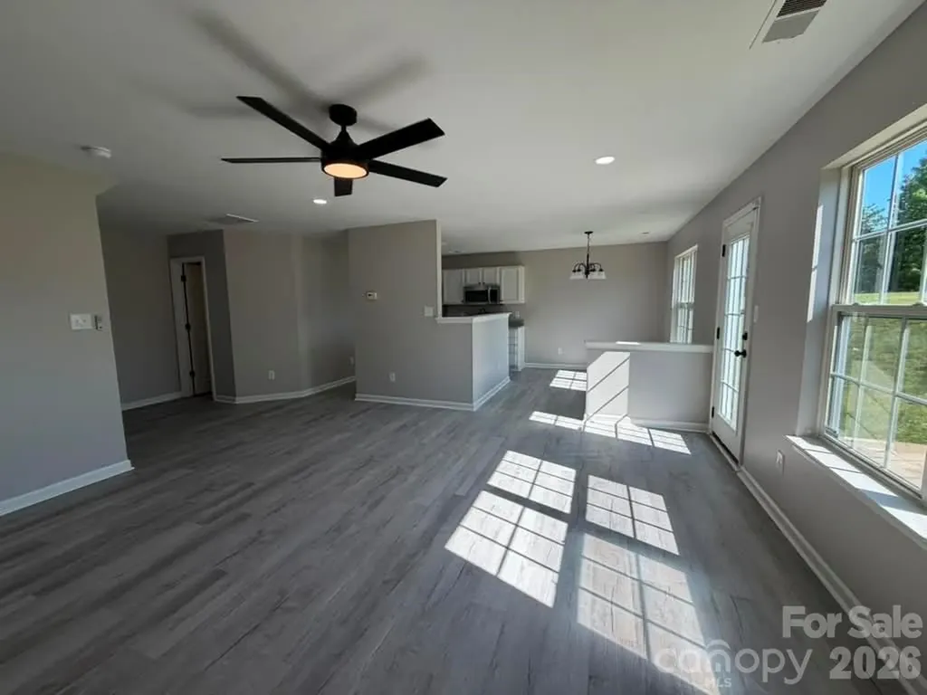 8207 Belmont Stables Drive Charlotte NC 28216