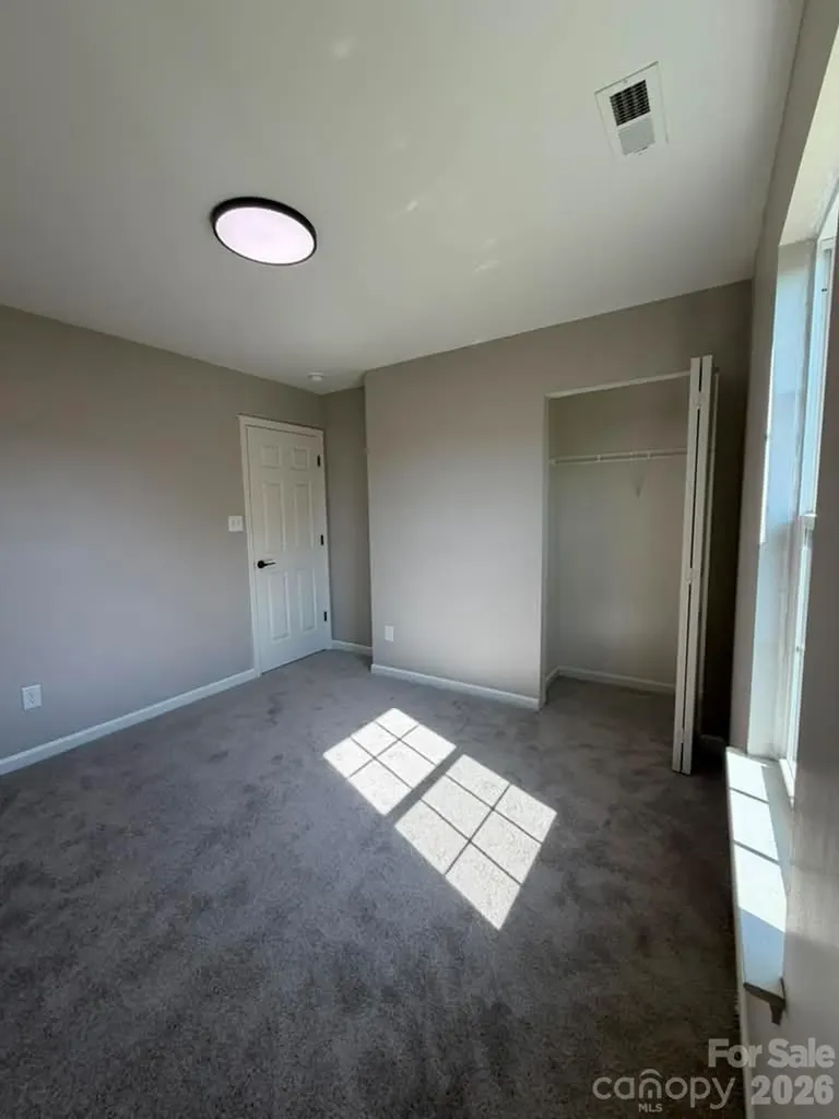 8207 Belmont Stables Drive Charlotte NC 28216