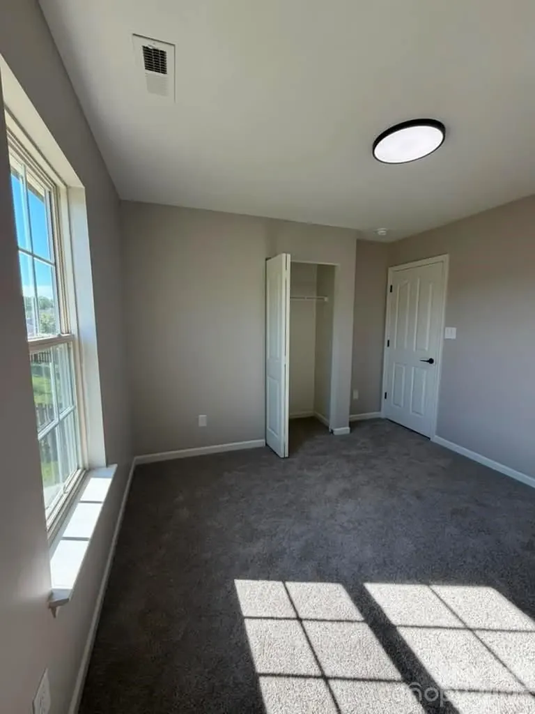 8207 Belmont Stables Drive Charlotte NC 28216