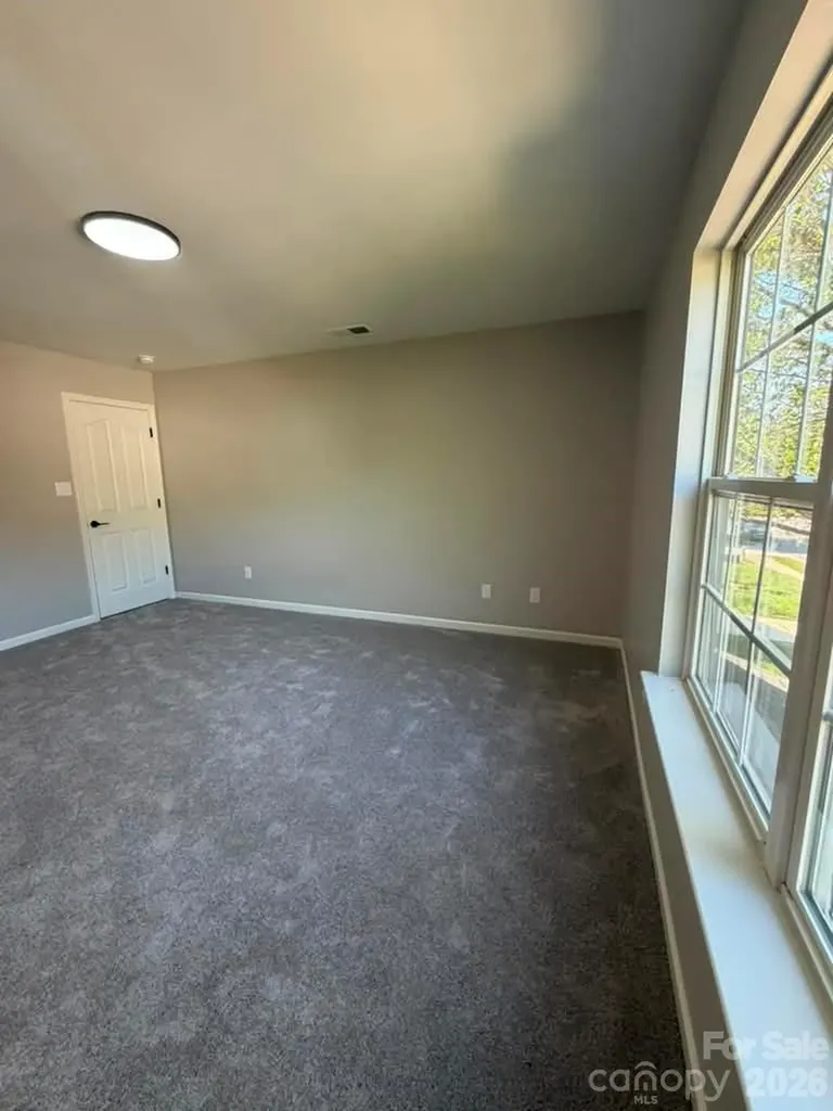 8207 Belmont Stables Drive Charlotte NC 28216
