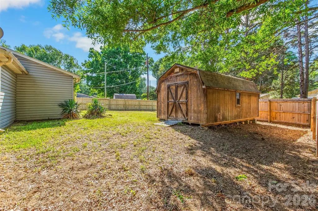 355 Weatherford Drive King NC 27021
