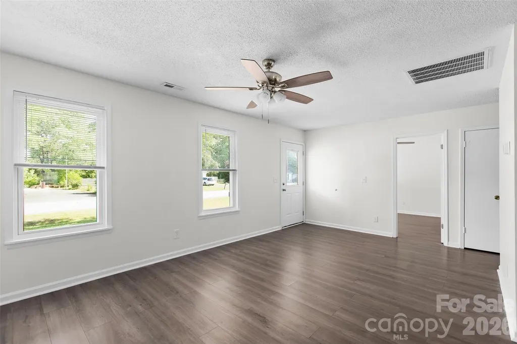 355 Weatherford Drive King NC 27021
