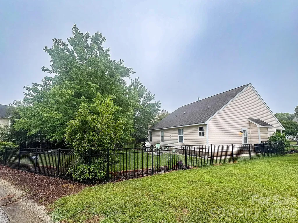 5702 Vine Court Indian Trail NC 28079