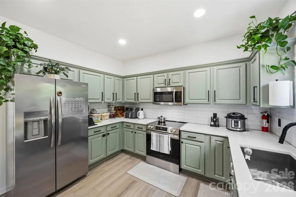 6058 Ironwood Court Harrisburg NC 28075