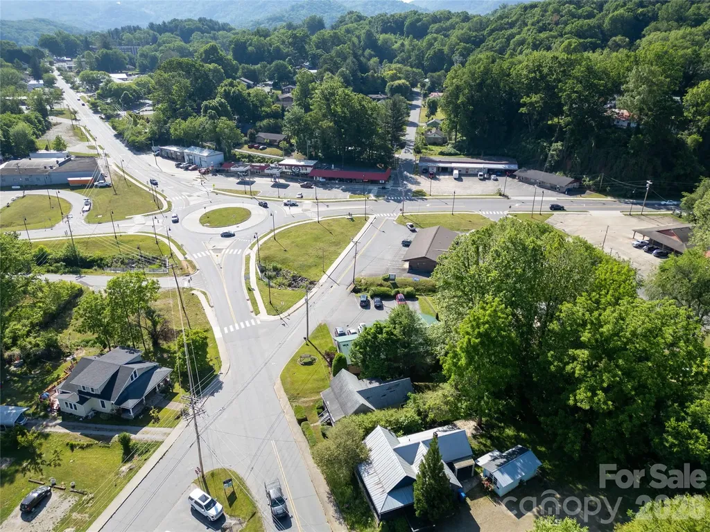 462 Walnut Street Waynesville NC 28786
