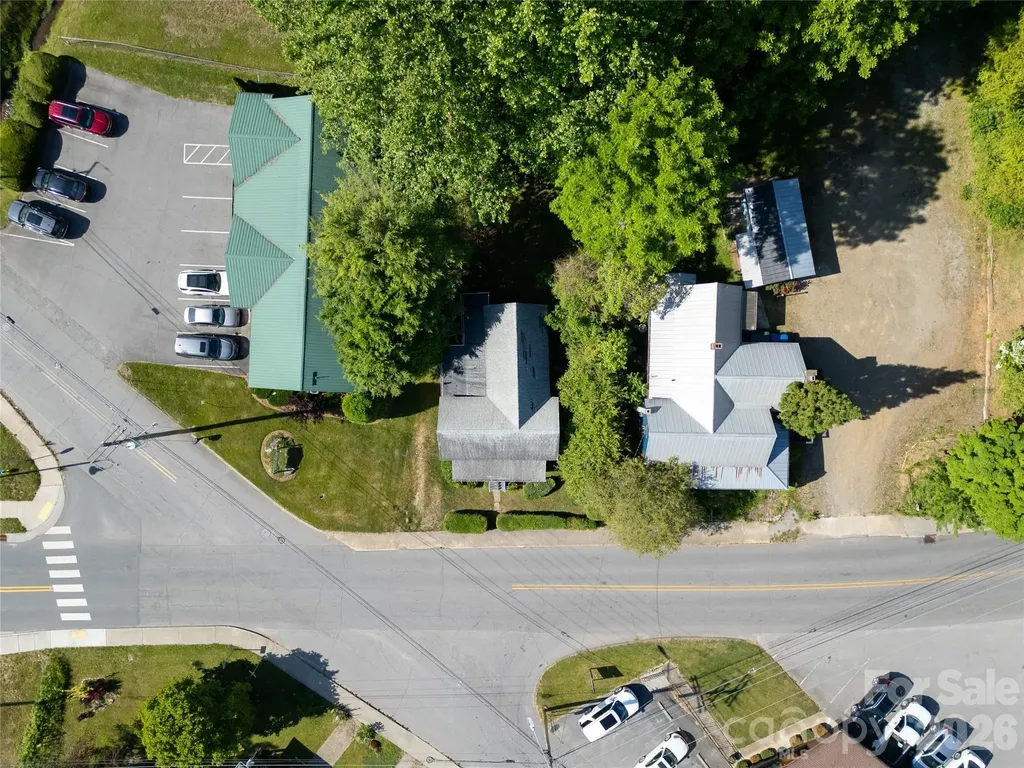 462 Walnut Street Waynesville NC 28786