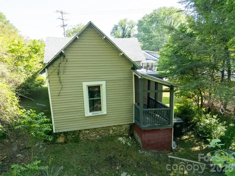 462 Walnut Street Waynesville NC 28786