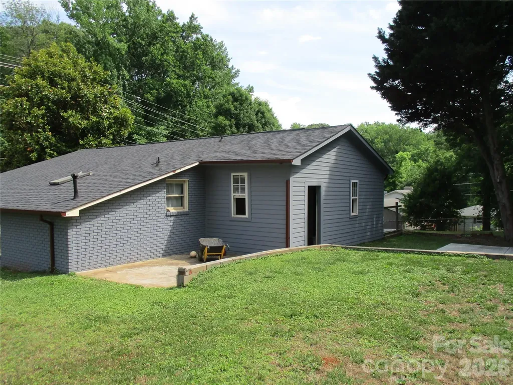 307 6th Street Belmont NC 28012