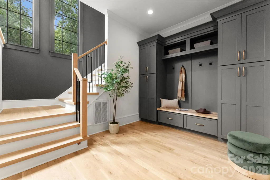 4142 Pineview Road Charlotte NC 28211