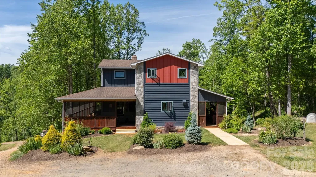 2825 Harrell Hill Road Bakersville NC 28705