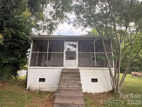 430 E D Street Newton NC 28658