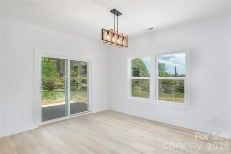 32 Oak Hill Road Candler NC 28715