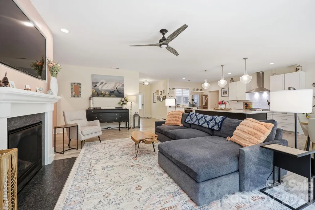 203 Spinnaker Court Lexington NC 27292