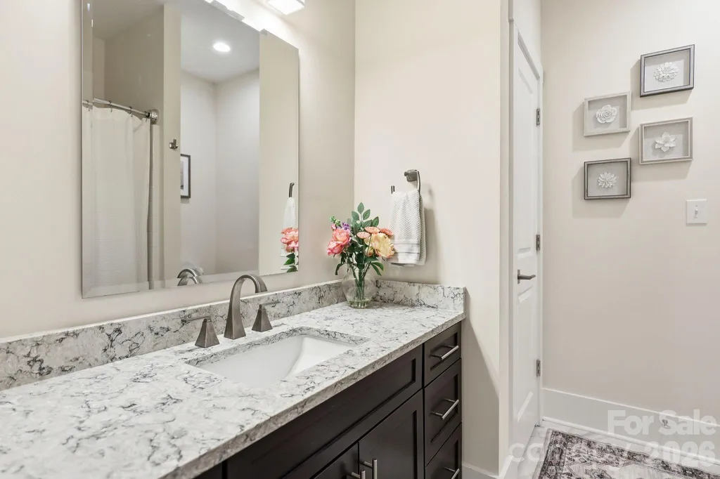203 Spinnaker Court Lexington NC 27292