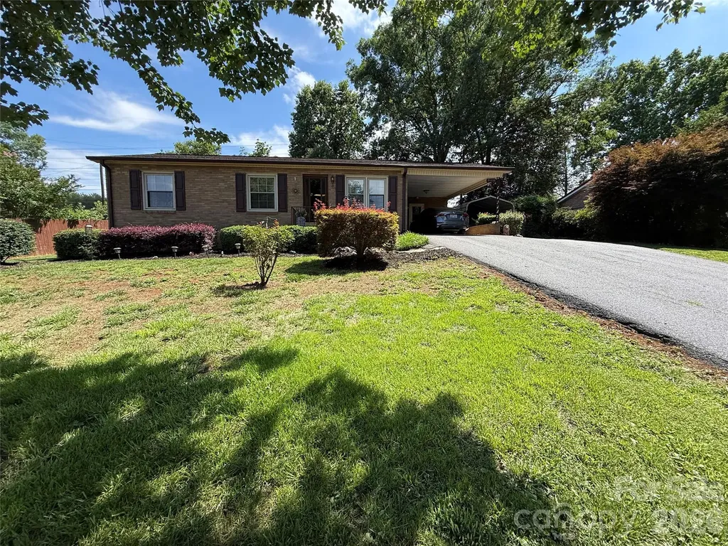 9108 Wilson Heights Avenue Hildebran NC 28637