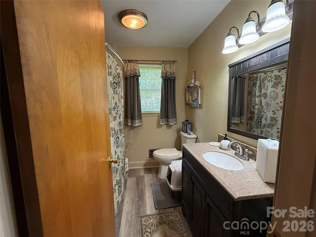 9108 Wilson Heights Avenue Hildebran NC 28637