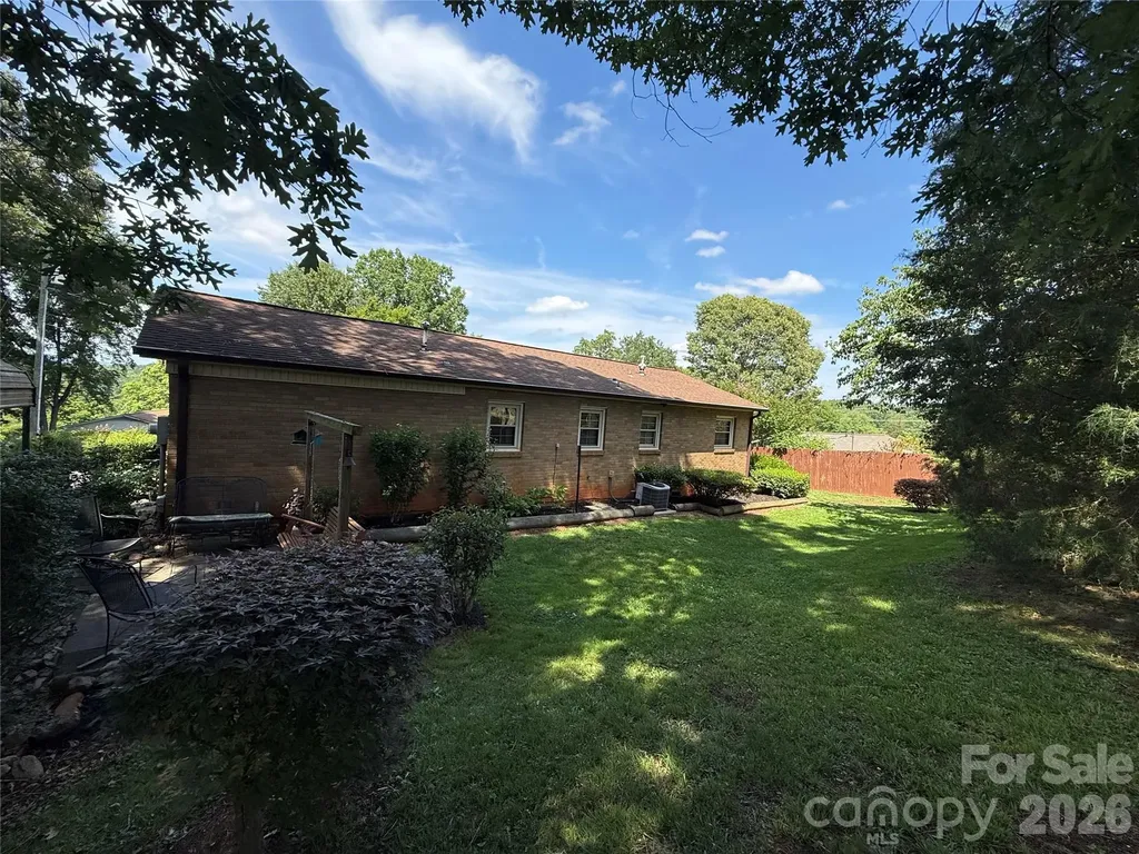 9108 Wilson Heights Avenue Hildebran NC 28637