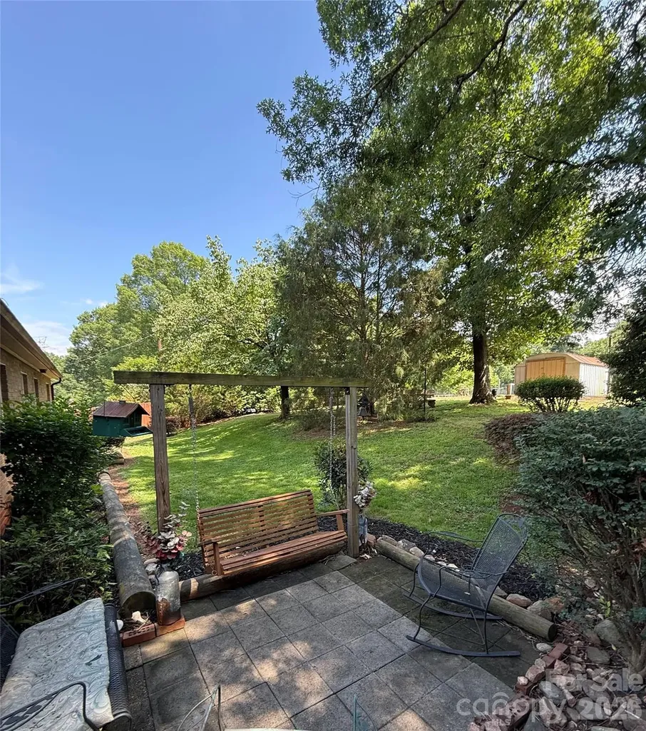 9108 Wilson Heights Avenue Hildebran NC 28637