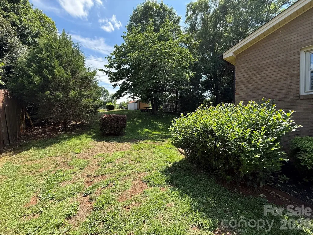 9108 Wilson Heights Avenue Hildebran NC 28637