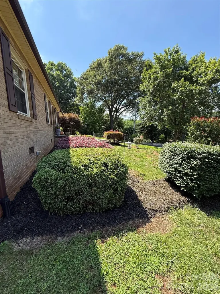9108 Wilson Heights Avenue Hildebran NC 28637