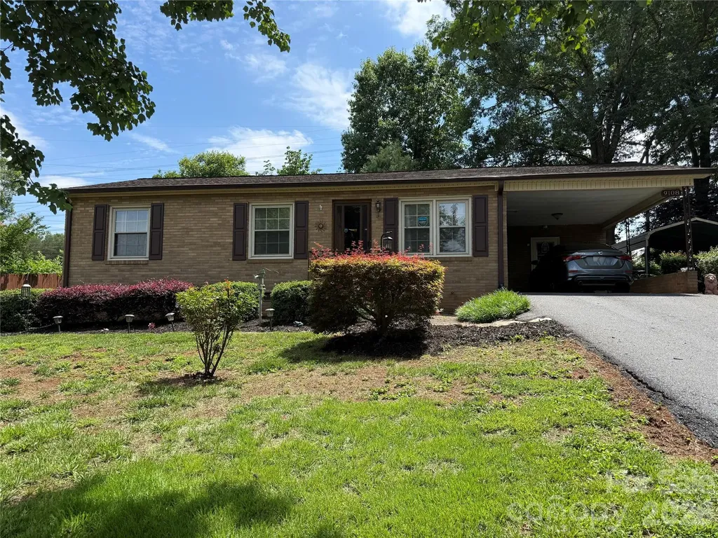 9108 Wilson Heights Avenue Hildebran NC 28637