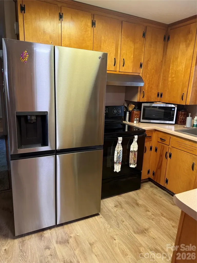 9108 Wilson Heights Avenue Hildebran NC 28637
