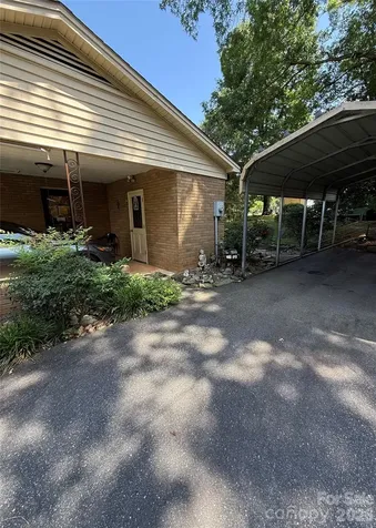 9108 Wilson Heights Avenue Hildebran NC 28637