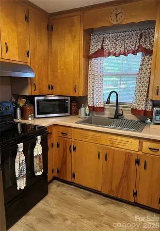 9108 Wilson Heights Avenue Hildebran NC 28637