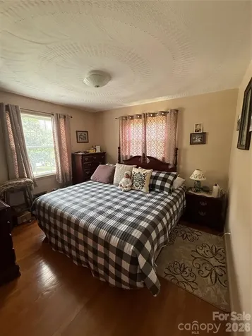 9108 Wilson Heights Avenue Hildebran NC 28637