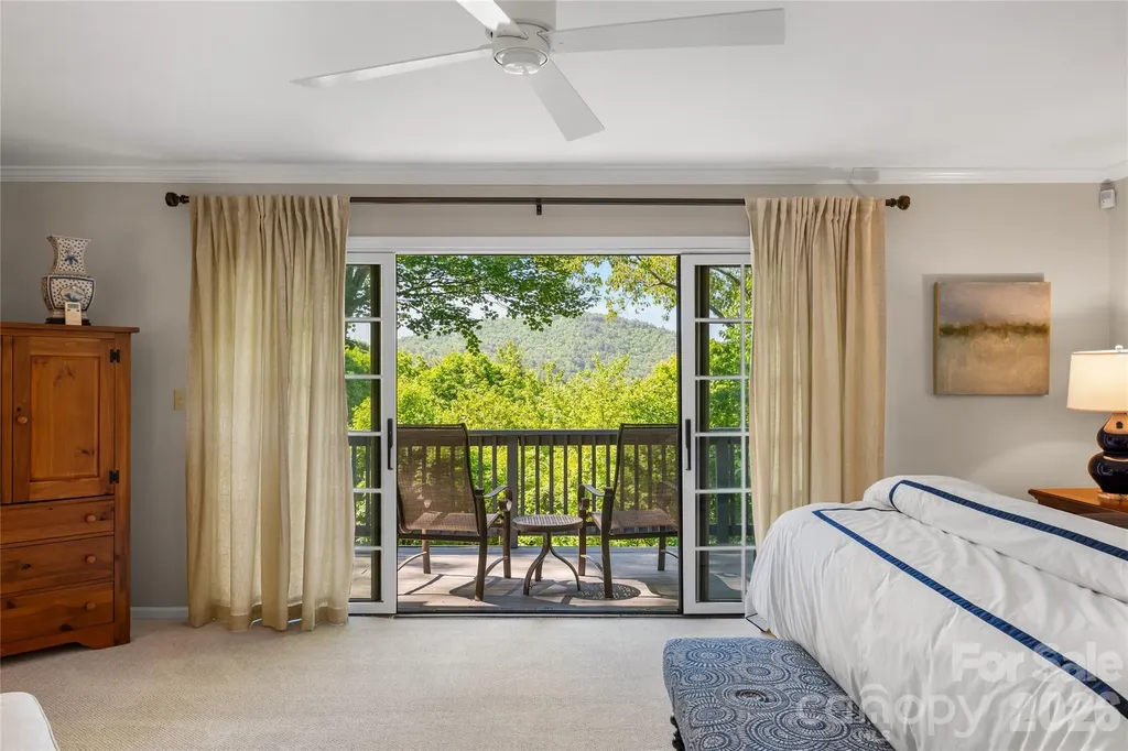 147 Club Colony Lane Lake Toxaway NC 28747
