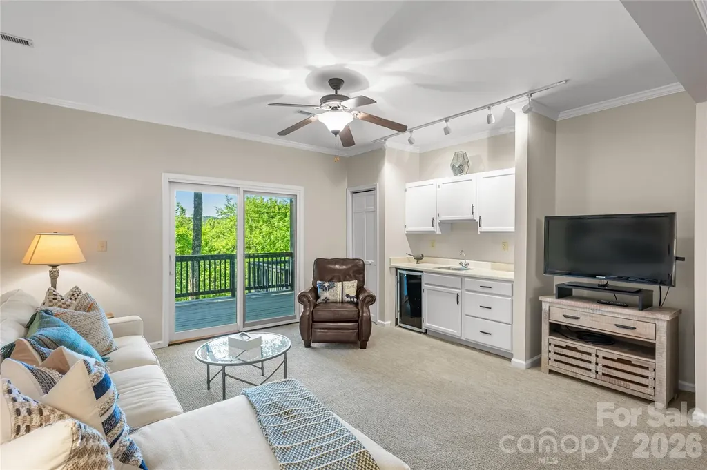 147 Club Colony Lane Lake Toxaway NC 28747