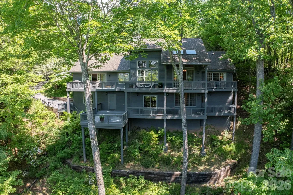 147 Club Colony Lane Lake Toxaway NC 28747