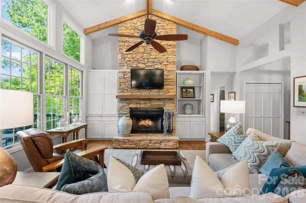 147 Club Colony Lane Lake Toxaway NC 28747