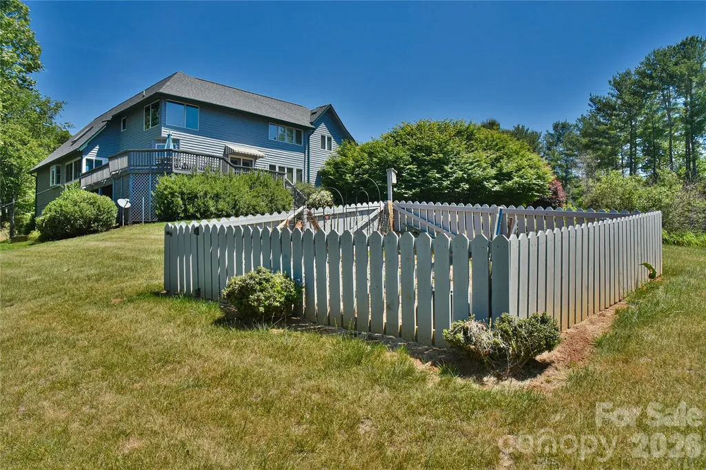 518 Forest Ridge Drive Mars Hill NC 28754