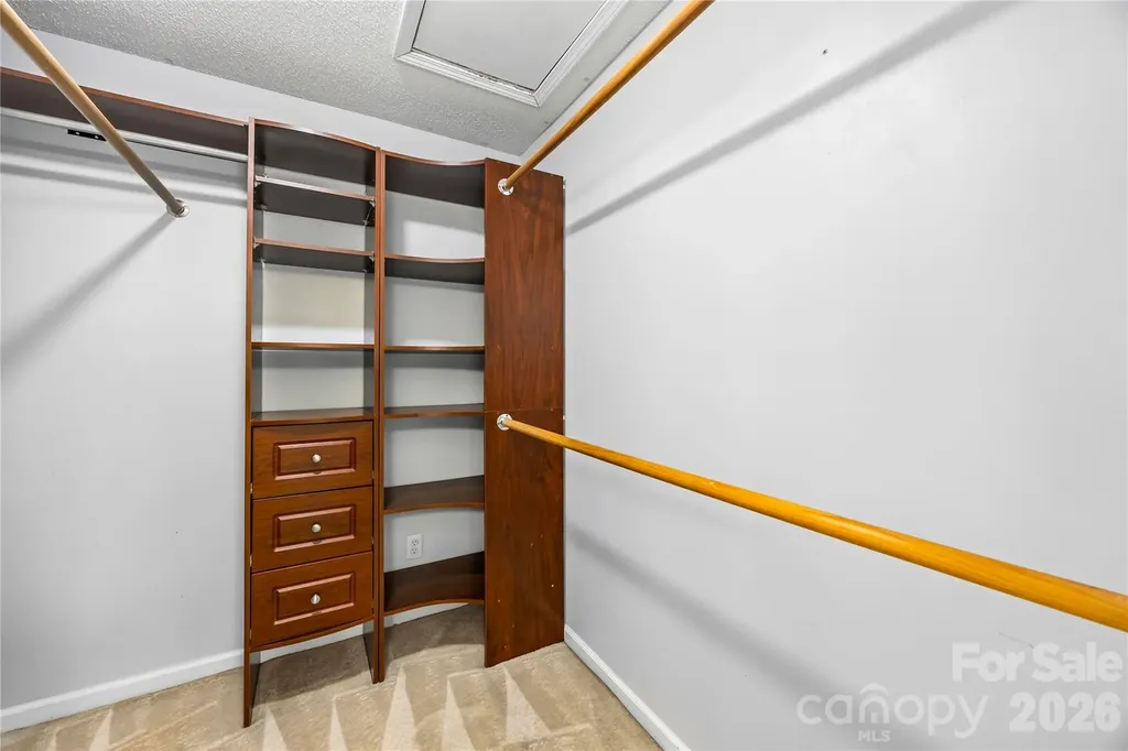 4710 Lenox Hill Place Charlotte NC 28269