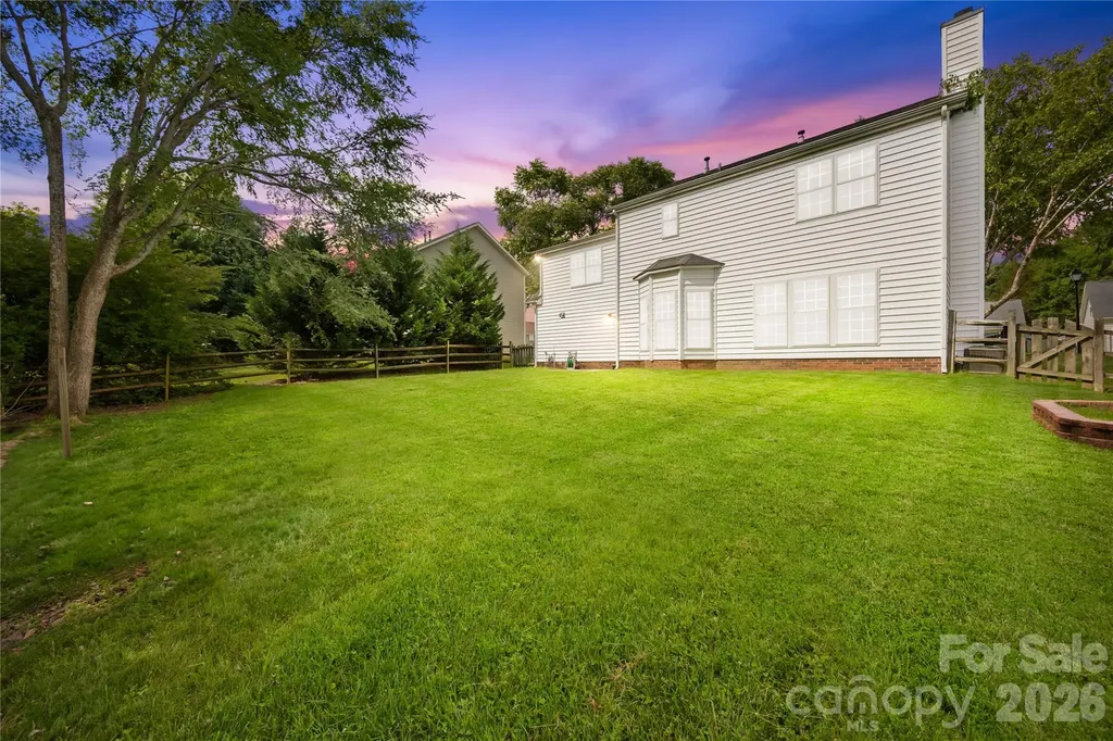 4710 Lenox Hill Place Charlotte NC 28269