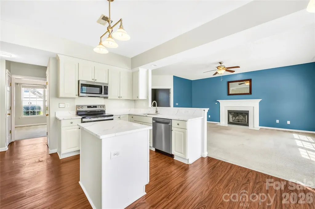 4710 Lenox Hill Place Charlotte NC 28269
