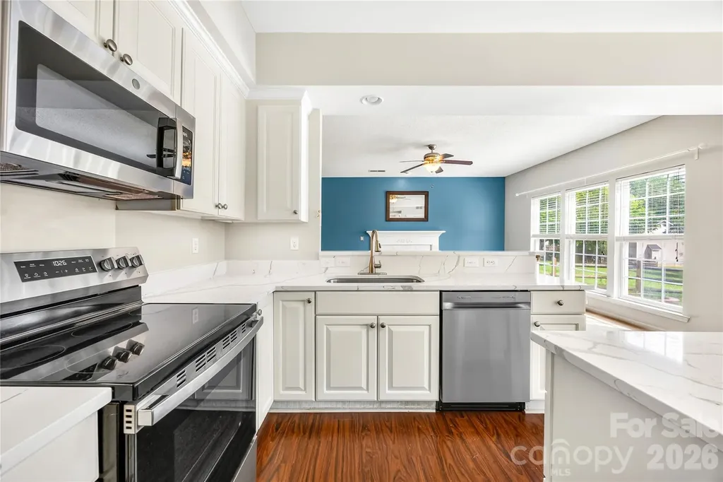 4710 Lenox Hill Place Charlotte NC 28269