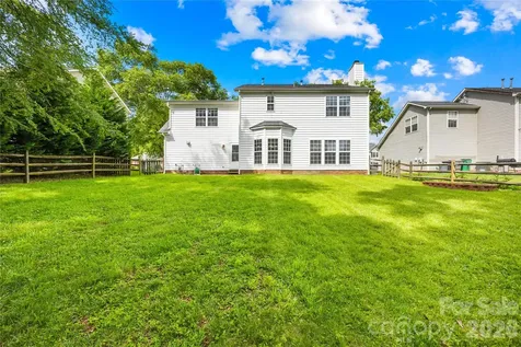 4710 Lenox Hill Place Charlotte NC 28269