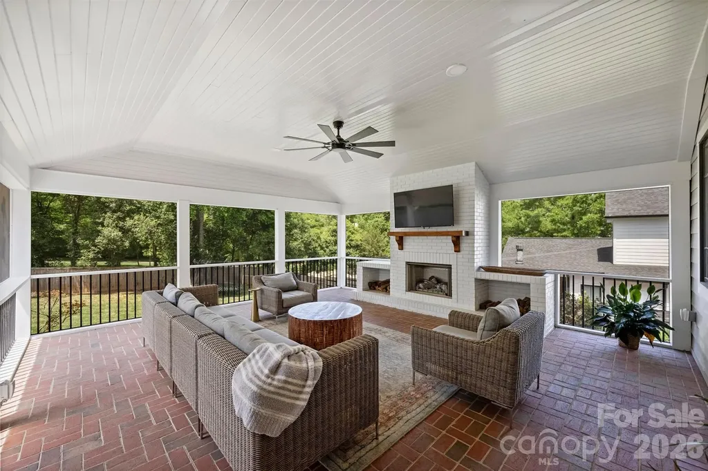 237 Hunter Lane Charlotte NC 28211