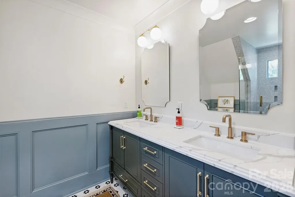 237 Hunter Lane Charlotte NC 28211
