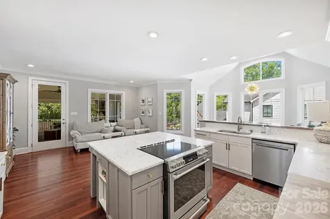 237 Hunter Lane Charlotte NC 28211
