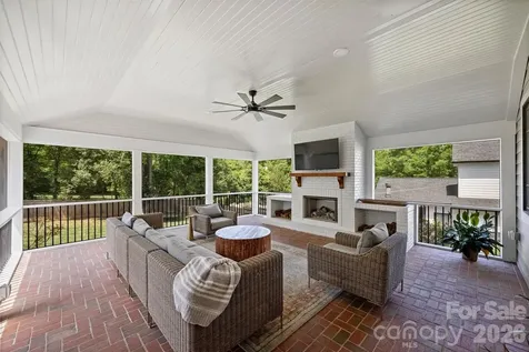 237 Hunter Lane Charlotte NC 28211