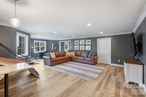 237 Hunter Lane Charlotte NC 28211