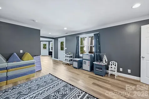 237 Hunter Lane Charlotte NC 28211