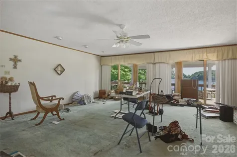 8226 Normandy Road Denver NC 28037