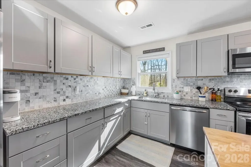 4914 Glenbrier Drive Charlotte NC 28212