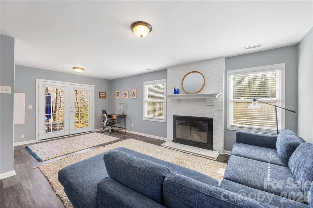 4914 Glenbrier Drive Charlotte NC 28212