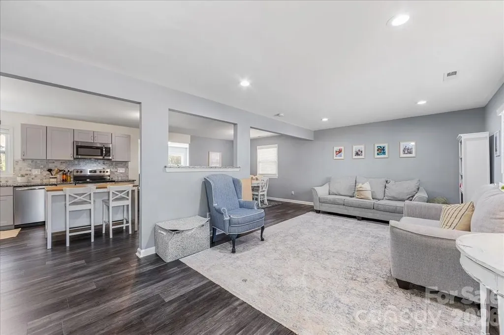 4914 Glenbrier Drive Charlotte NC 28212