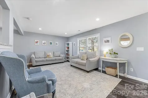 4914 Glenbrier Drive Charlotte NC 28212
